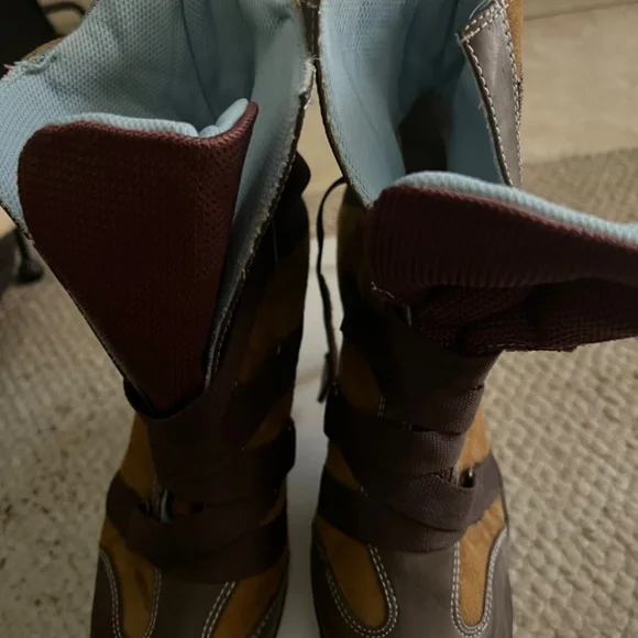 Dollhouse Size 10 Shoe Bootie - Picture 5 of 9